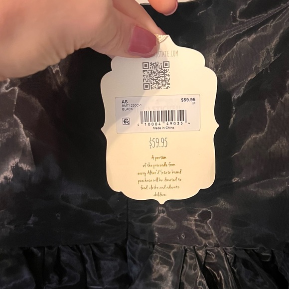 Brand new top! Super cute but doesn’t fit a larger chest 😂 - Picture 4 of 6